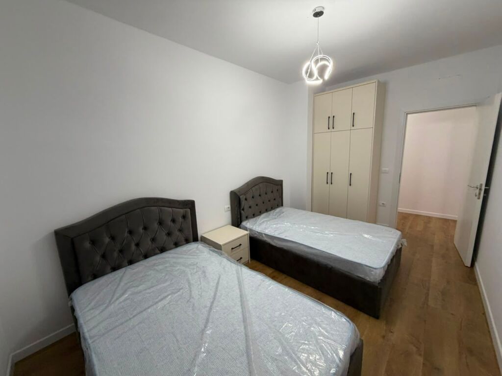 Apartament me qera 2+1+2 Tek 5 maj
