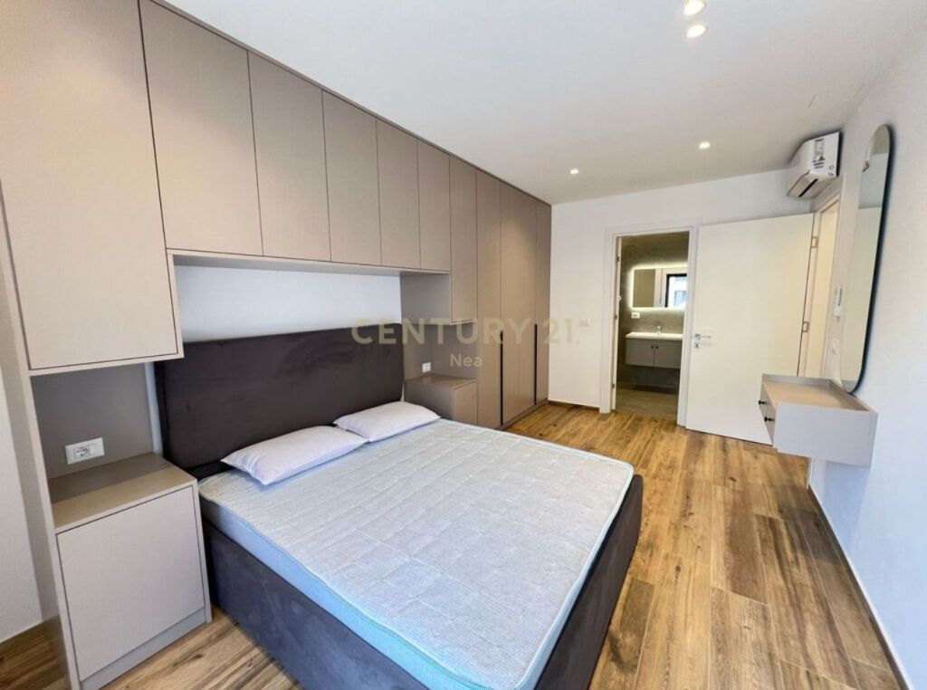 Apartament 2+1+2 me post parkimi per qira te Kodra e Diellit 2!