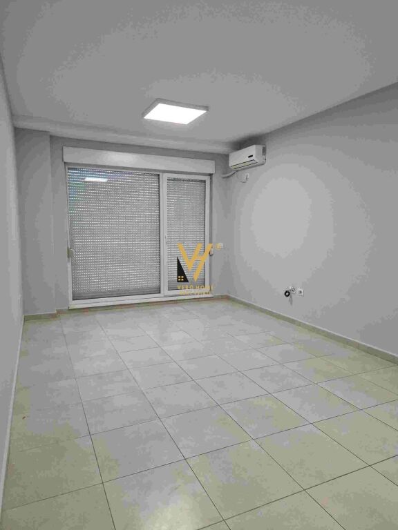 UFFICIO 50 M2 IN AFFITTO A MANGALEMI, 21 DICEMBRE 40.000 LEKE