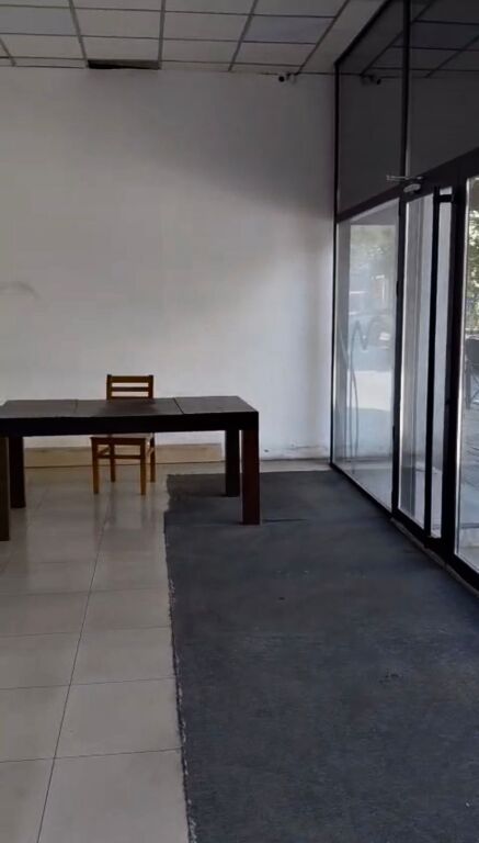 🏢 Locale Commerciale in Affitto – Misto Mame