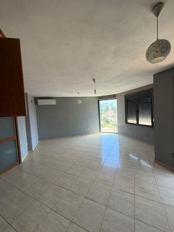 Apartment 3+1 for rent – Astir (empty) !