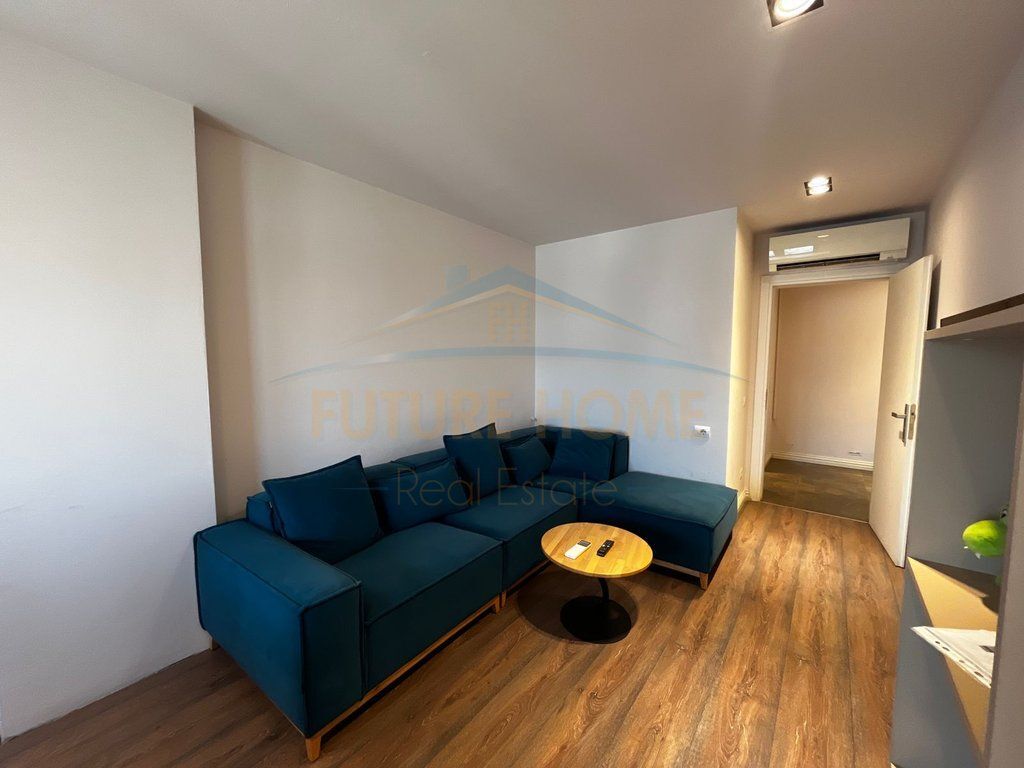 SHITET APARTAMENT 3+`1 ,RING CENTER, ZOGU I ZI