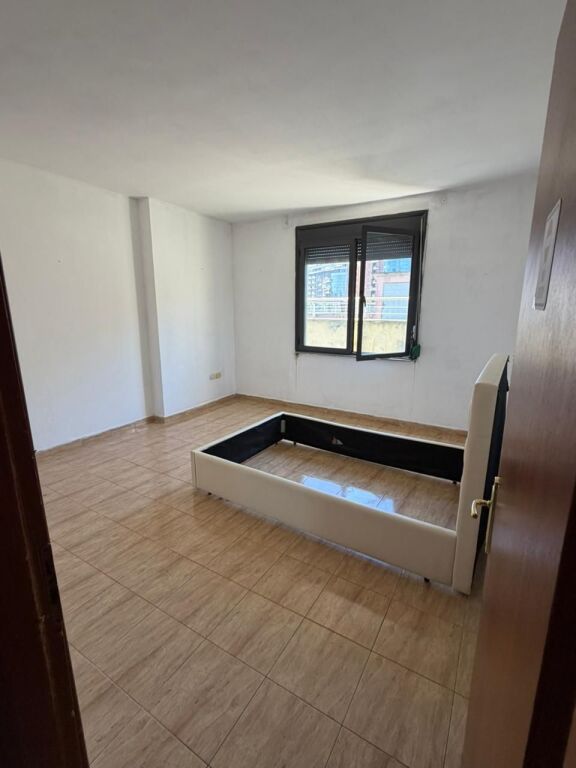 Apartment 3+1 for rent – Astir (empty) !