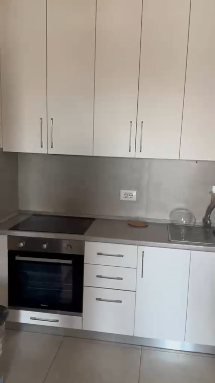 Qera | Apartament 2 + 1 | Rruga Xhanfize Keko | 650 €/muaj