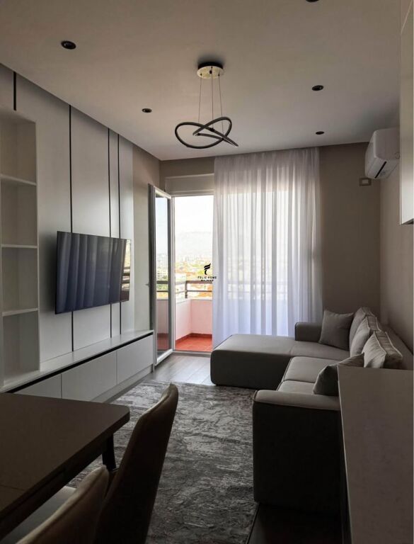 APARTAMENT ME QERA 2+1 CASA ITALIA 75.000 LEKE FH-75995
