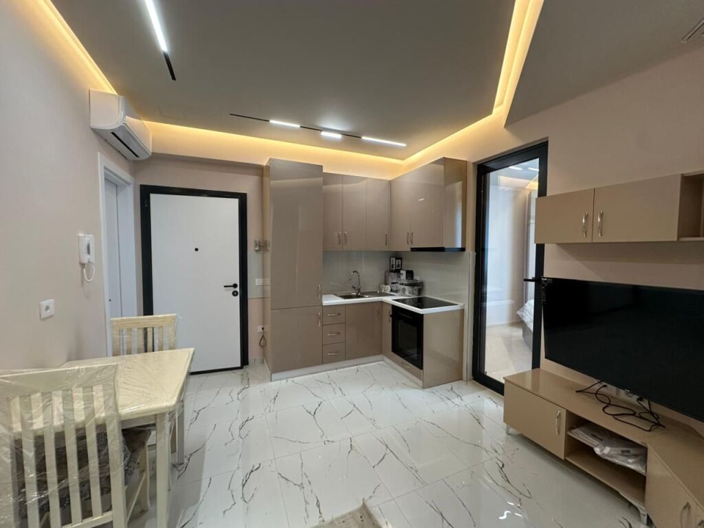 Apartment 1+1 for rent on Dibra Street.