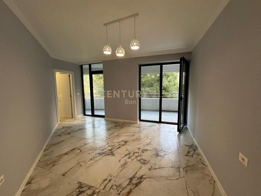 VENDESI APPARTAMENTO 2+1+2 CON VISTA MARE PRESSO "WHITE HILL RESIDENCE" A CURRILA !