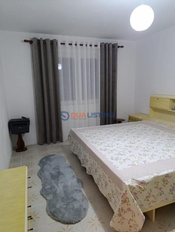 Ofrojme me qira Apartament komod 2+1 ne Kombinat!
