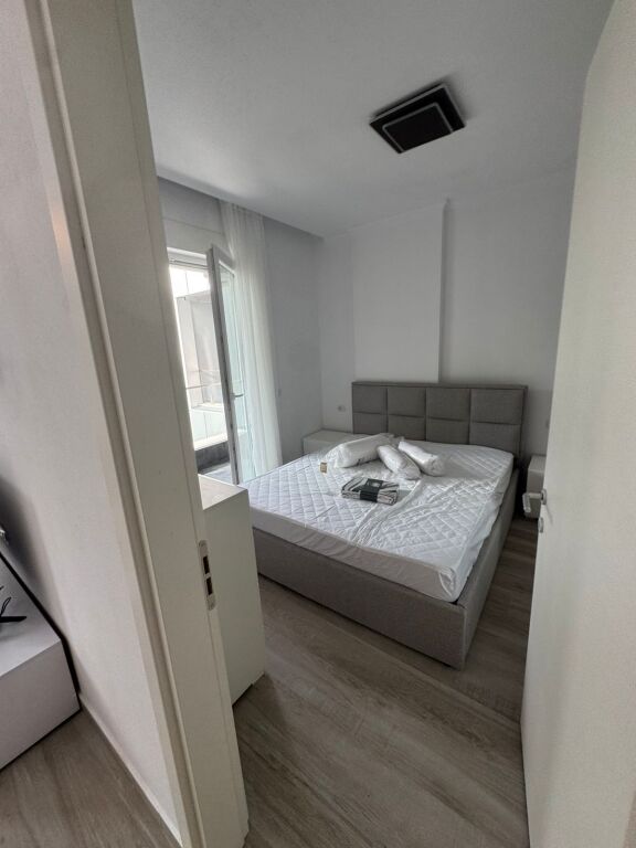Jepet me qira apartament 1+1
