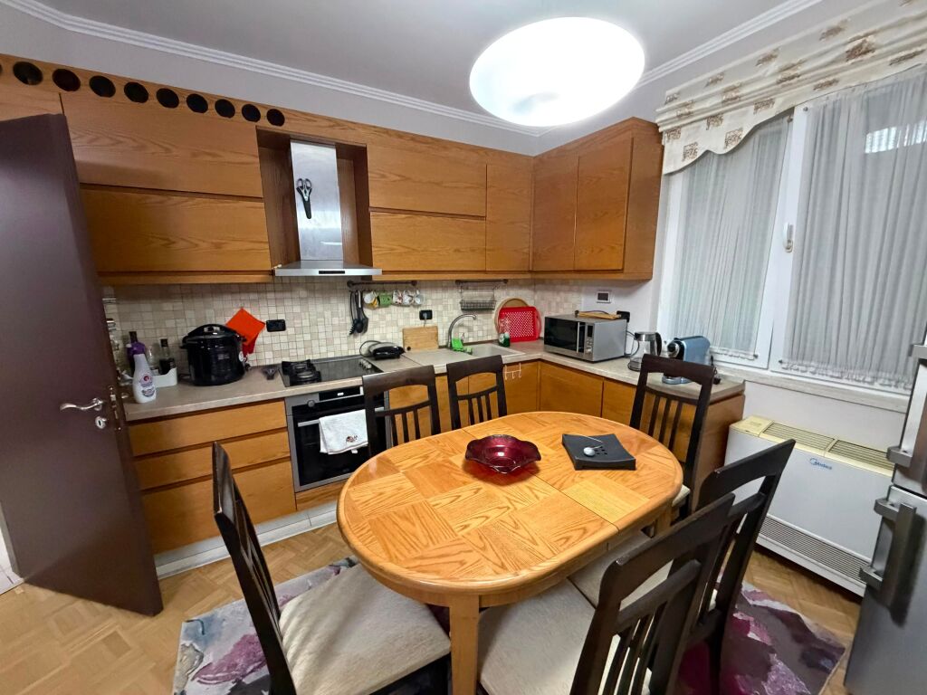Apartament me qera 2+1 Sheshi Willson