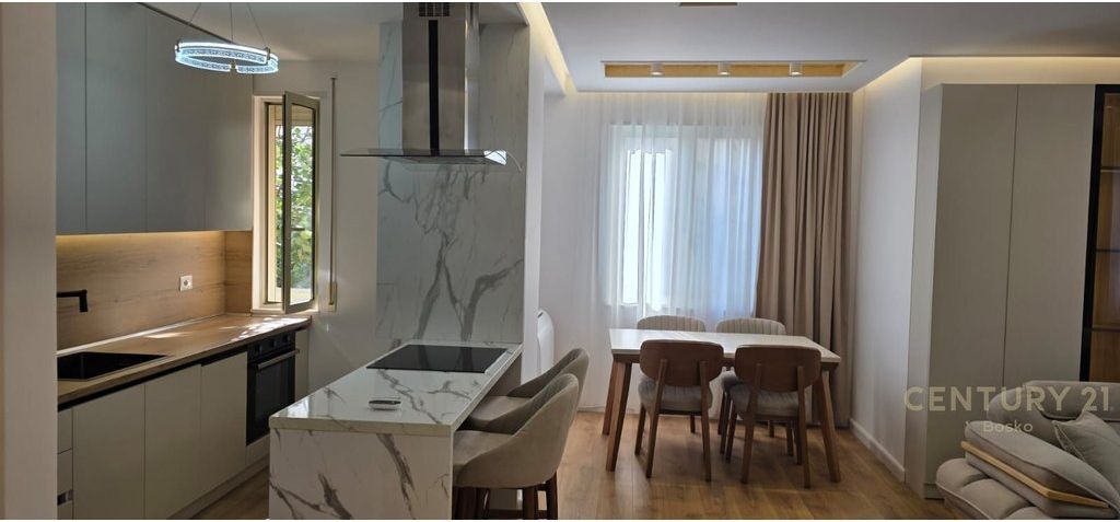 Apartament 2+1 per qira tek Liqeni i Thate