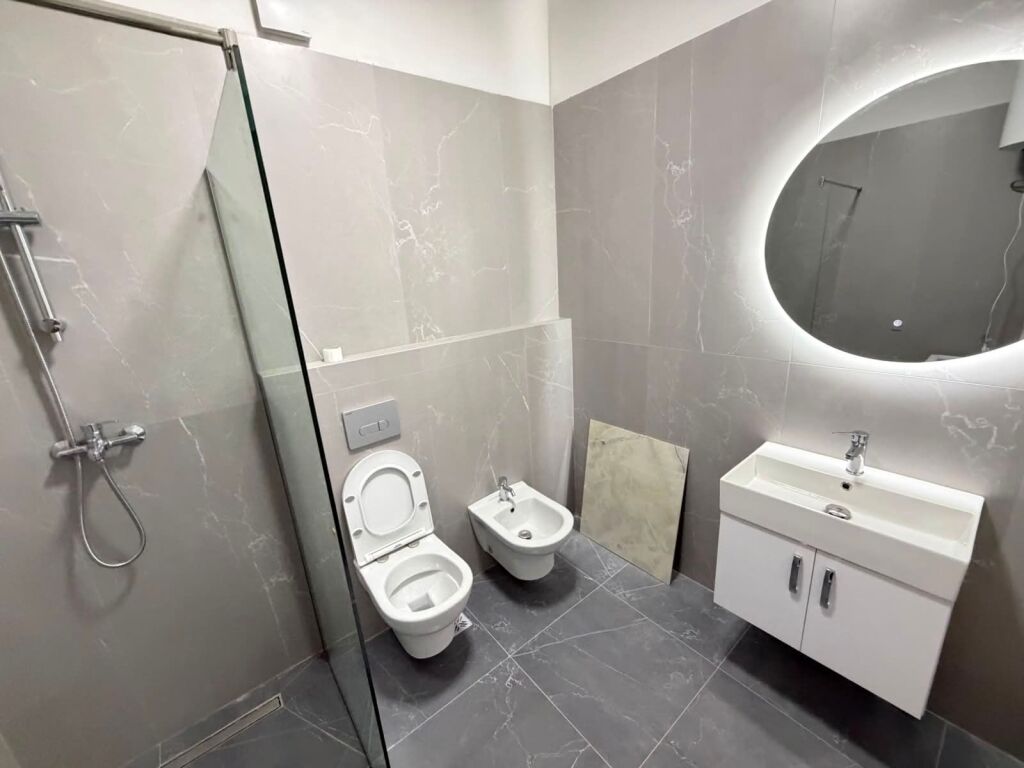Apartament me qera 2+1+2 Perballe Concord Center
