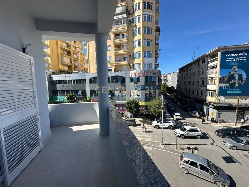 SPACE FOR RENT NEAR THE TRAIN STATION, DURRES !