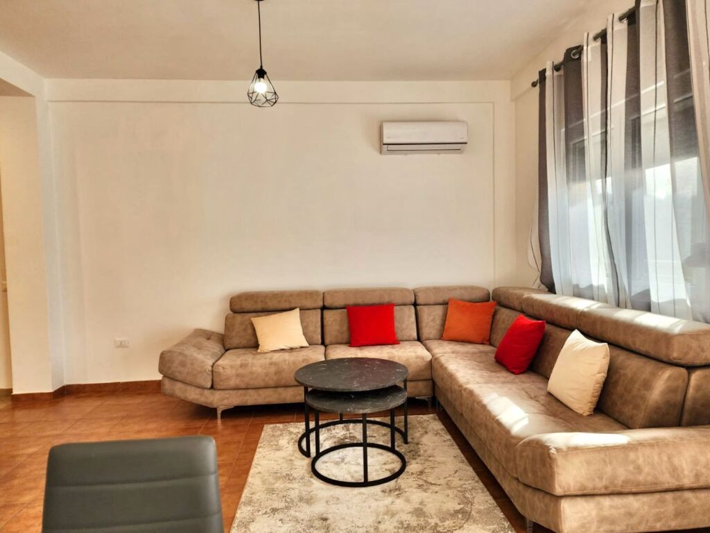 In affitto: 3+1+2wc &amp; 3bllk (📍Ekonomiku, Rr. Gramoz Pashko) Più spazio | 60.000 Lek al mese
