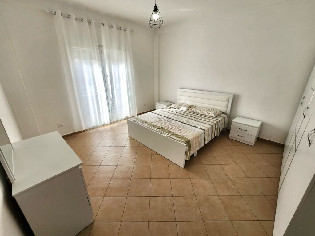 In affitto: 3+1+2wc &amp; 3bllk (📍Ekonomiku, Rr. Gramoz Pashko) Più spazio | 60.000 Lek al mese