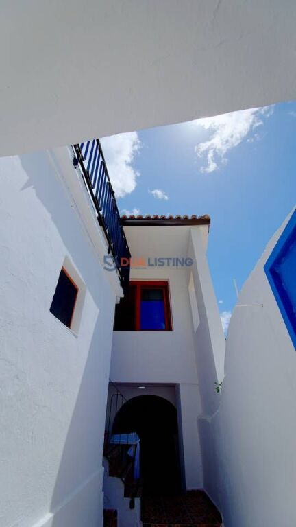Casa caratteristica su 2 piani in vendita, all'interno del Complesso Zoe Hora