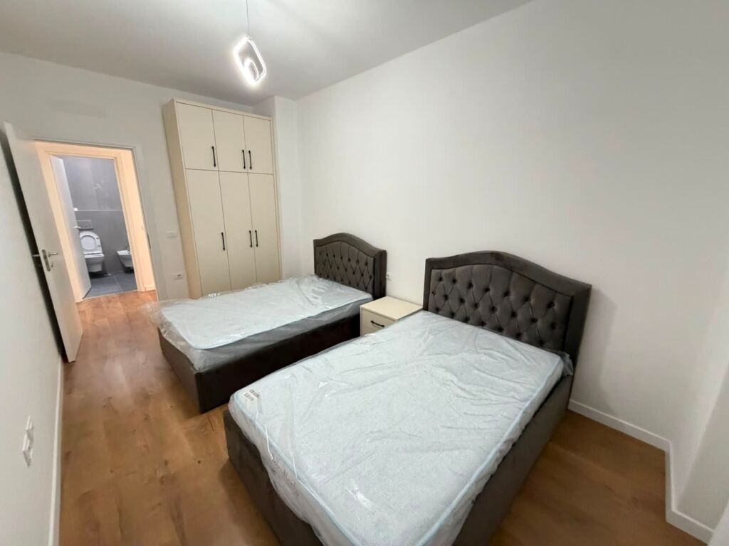 Apartament me qera 2+1+2 Tek 5 maj