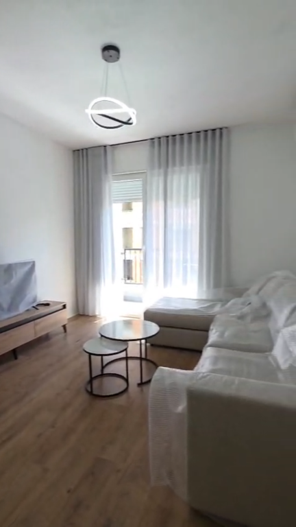 Apartament 2+1 per qera Univers City !