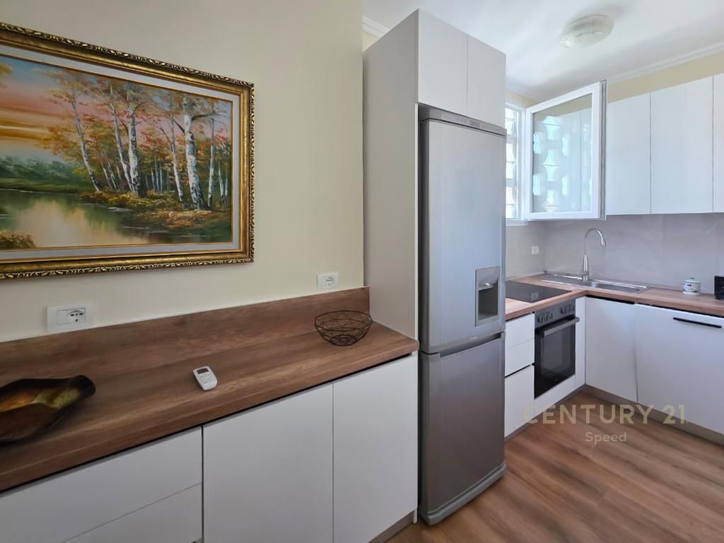 Apartament Me Qera