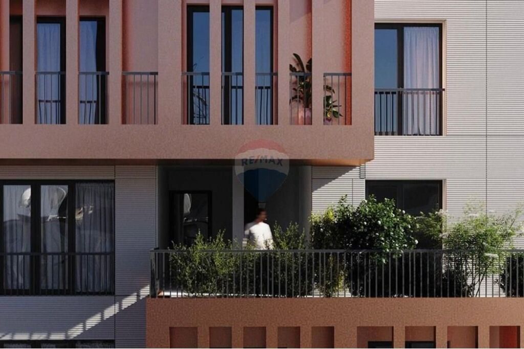 Apartament - Për Shitje - Rruga Dritan Hoxha, Tiranë