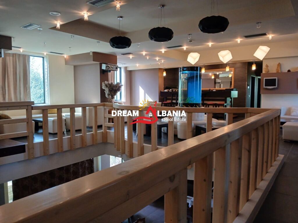 Hotel for rent in Divjake (ID 4151223)