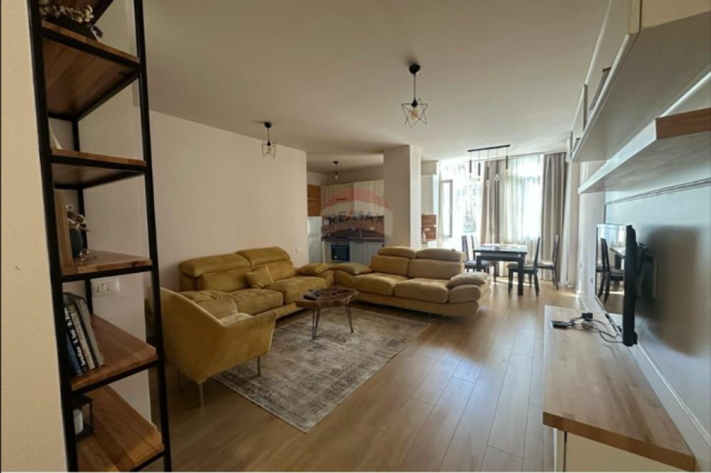 Appartamento in vendita 2+1+2 al Viale Zogu I Pare