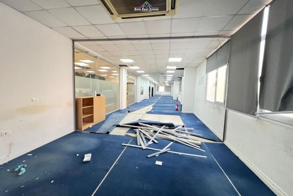 Ufficio In Affitto Presso Lo Stadio Dinamo (ID BZ2979) Tirane