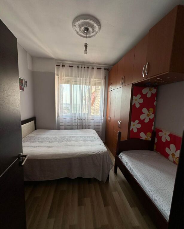 🏡 Shitet Apartament 1+1 + Ballkon në Kamëz