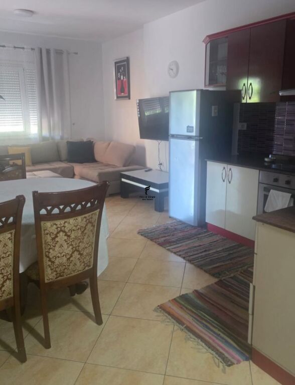 APARTAMENT ME QERA 2+1 KOPSHTI BOTANIK 65.000 LEKE FH-76202