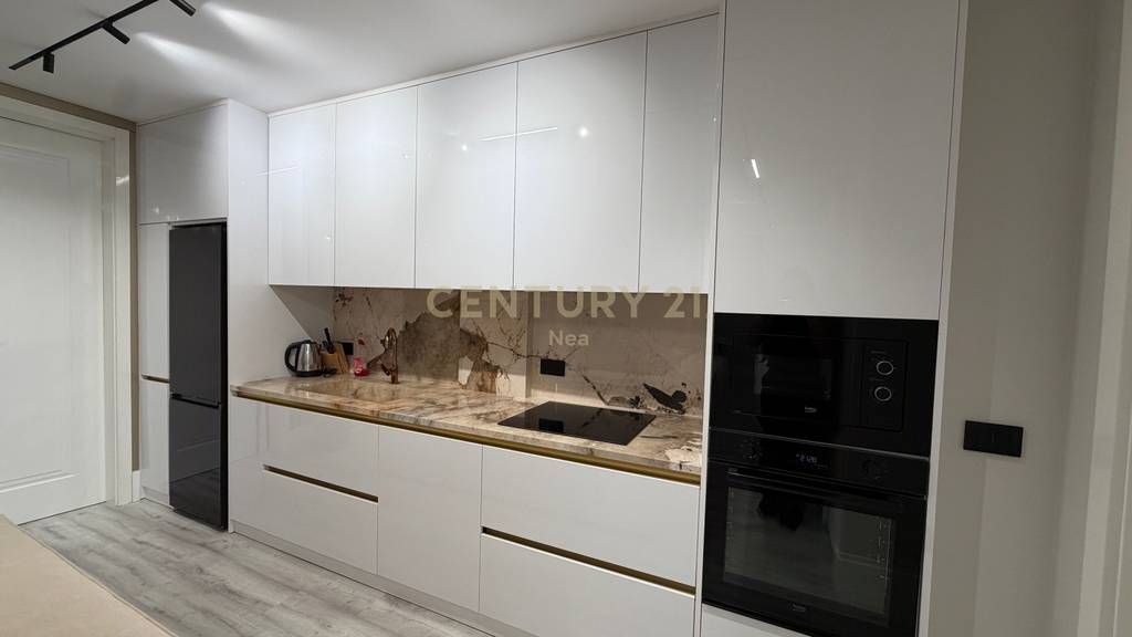 SUPER APARTAMENT 2+1 ME QIRA NË BLLOK