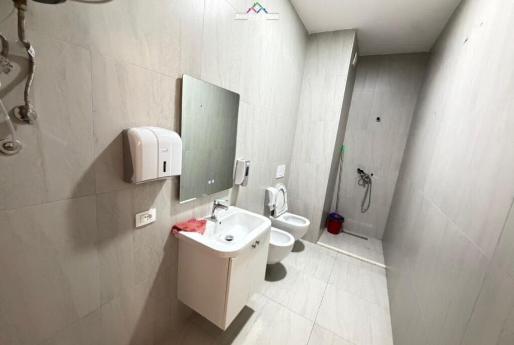 Zyre Per Shitje Ne Ali Dem (ID BZ120) Tirane