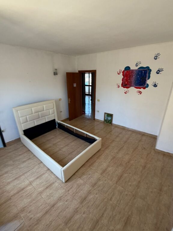 Apartment 3+1 for rent – Astir (empty) !