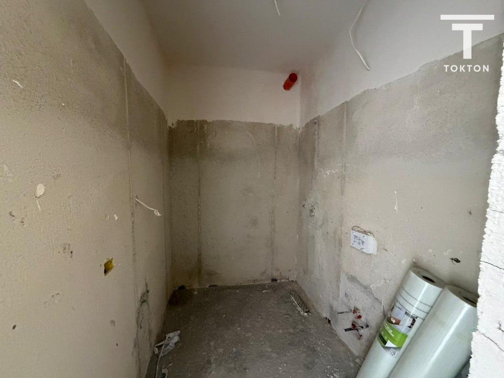 1+1 for sale in Golem