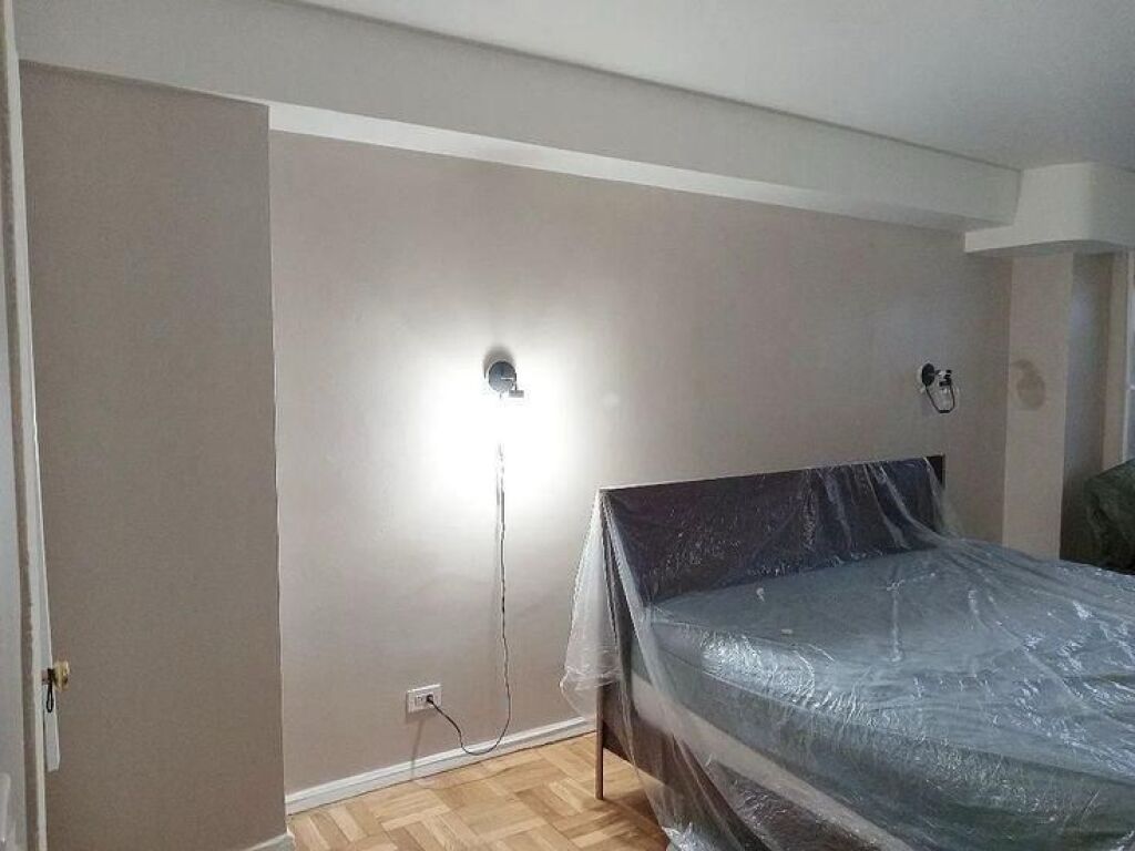 After Globe, 21-December, a 1+1 apartment is for rent.
