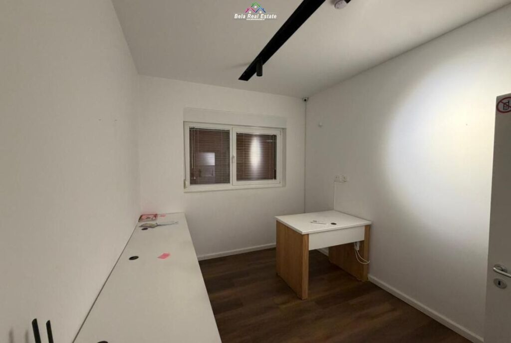 Zyre Per Shitje Ne Ali Dem (ID BZ120) Tirane