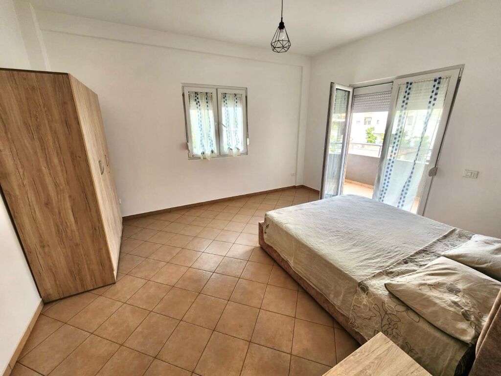 In affitto: 3+1+2wc &amp; 3bllk (📍Ekonomiku, Rr. Gramoz Pashko) Più spazio | 60.000 Lek al mese