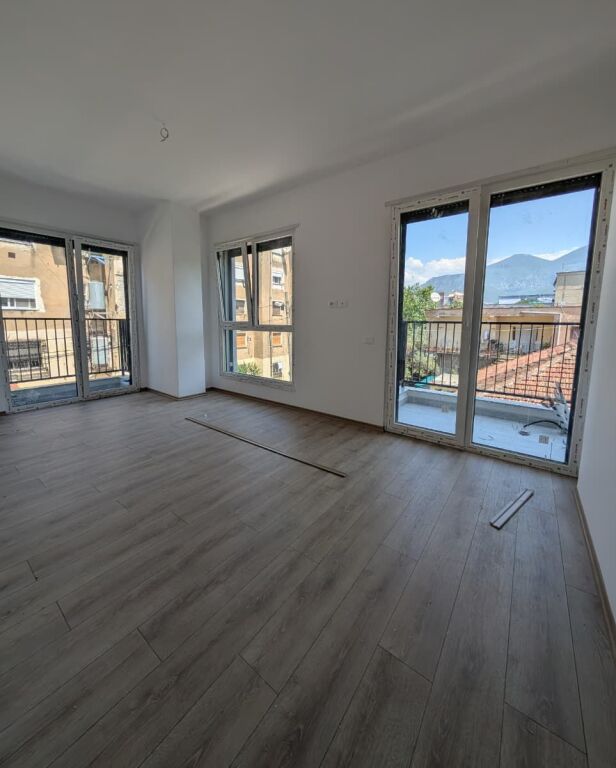 Shitet apartament 2+1 Ali Dem 155.000€