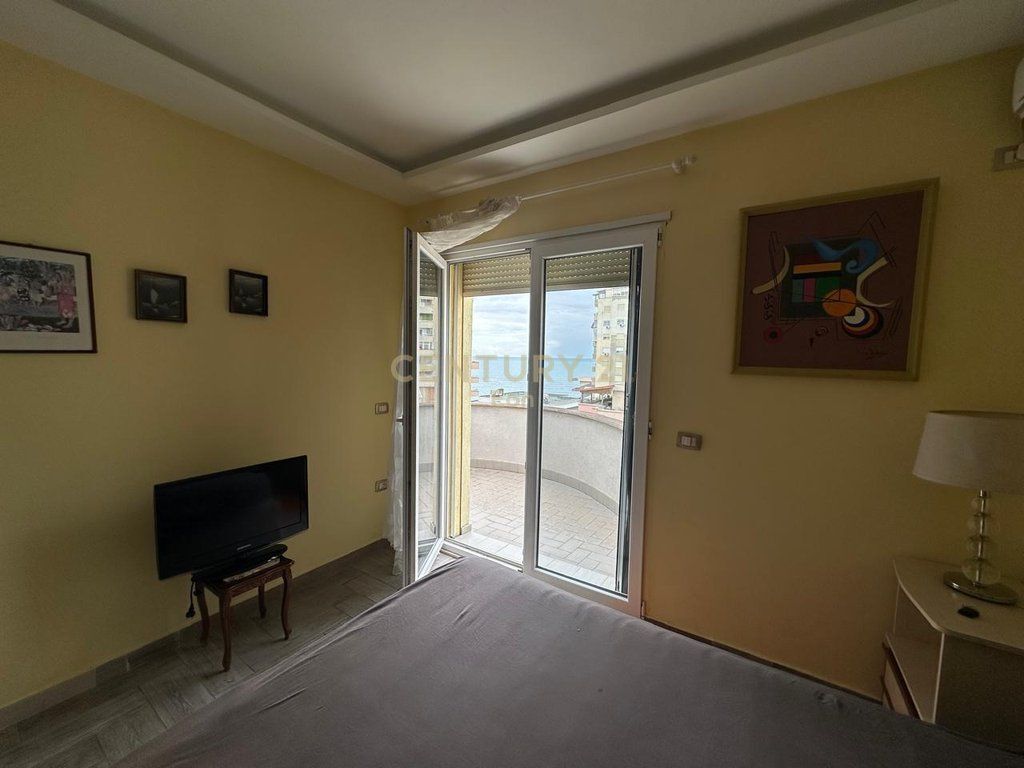 AFFITTIAMO APPARTAMENTO 3+1+2 CON VISTA MARE A VOLLGA DURRES !