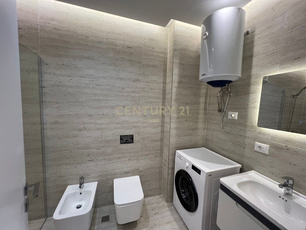 Apartament 2+1+2 me post parkimi per qira te Kodra e Diellit 2! 1,200 € /Muaj
