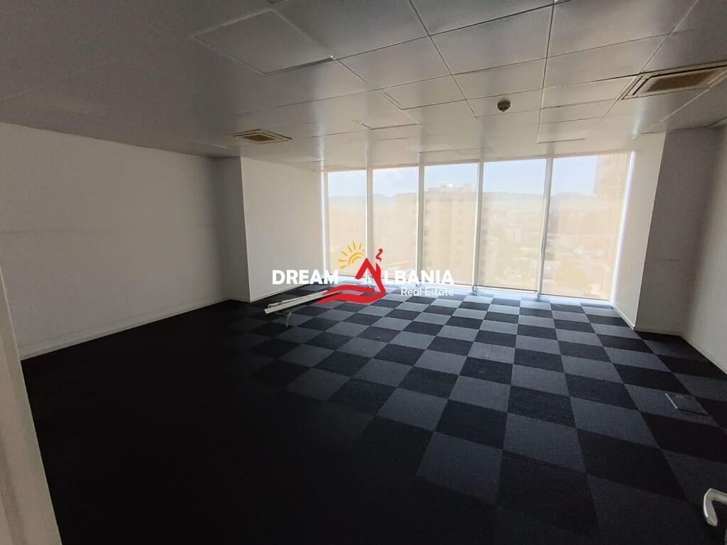 Business premises for rent near the Zogu Zi roundabout (ID 42611547)