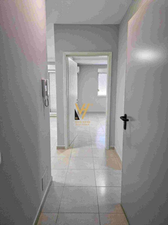 UFFICIO 50 M2 IN AFFITTO A MANGALEMI, 21 DICEMBRE 40.000 LEKE