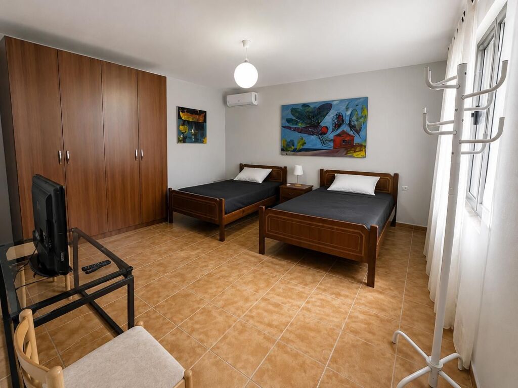 One-story house for Rent - Naum Veqilharxhi Street, near Venue Bar !