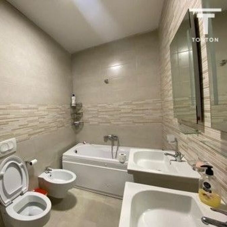 QIRA, APARTAMENT 3+1+2, QENDËR, TIRANË