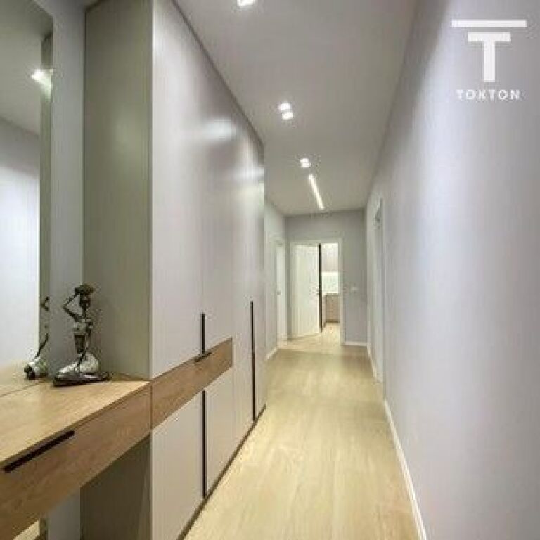 QIRA, APARTAMENT 2+1+2, RRUGA: "JORDAN MISJA", TIRANË