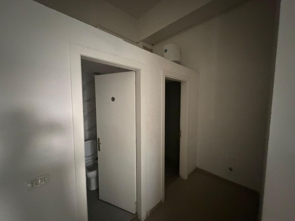 🏢 Office space for rent 👍 📍 Opposite American Hospital 3, on the main street