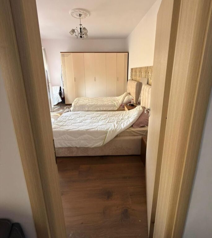3+1, with parking, botanical garden, 700 euros