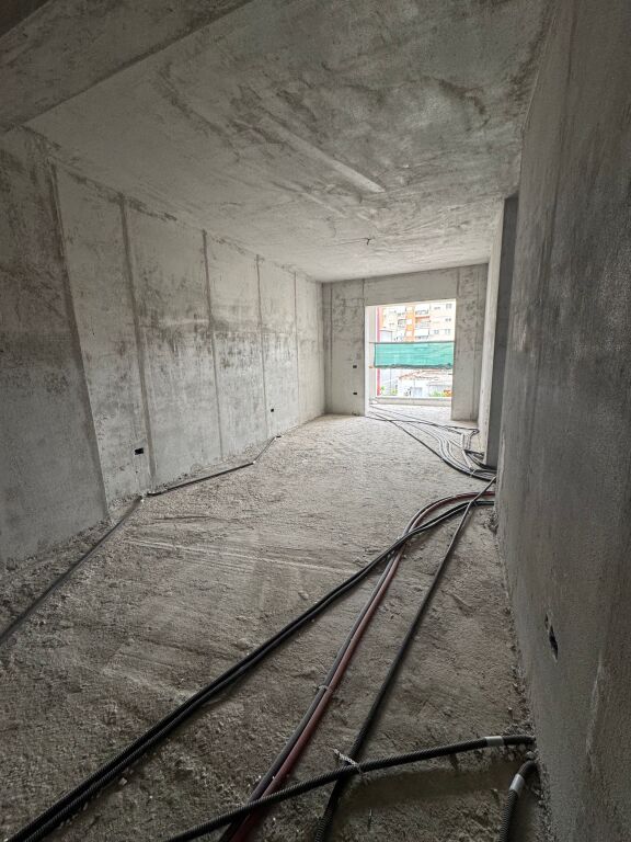 Shitet apartament 2+1+2 , Casa Bosko rruga Egnatia