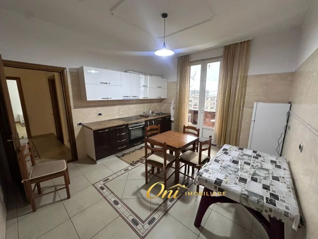 JEPET APARTAMENT ME QERA 2+1 MYSLYM SHYRI