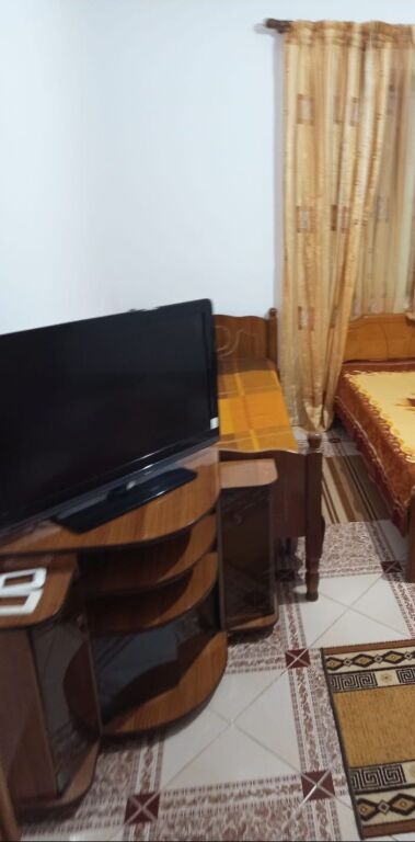 APARTAMENT 1+1 370 EURO ISH PARKU I AUTOBUZAVE,PAS GLOBE