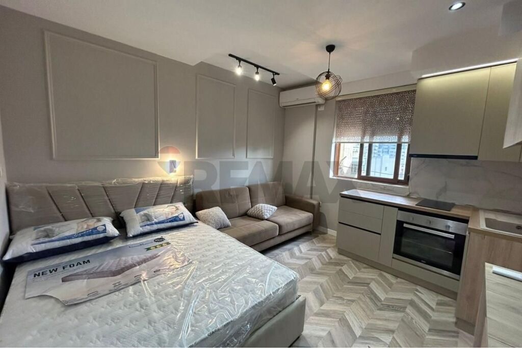 Apartament - Për Shitje - 9 Katëshet, Tiranë(ID: 530221066-306)